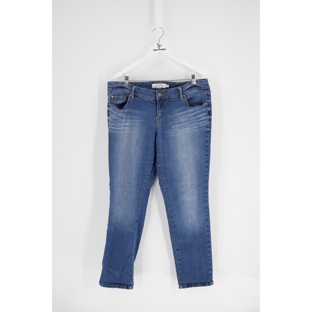 Torrid Women Size 16x30 Medium Wash Boyfriend Jeans Cotton Blend Mid Rise